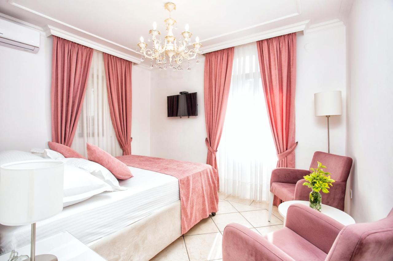 Hotel Admiral Perast Eksteriør bilde