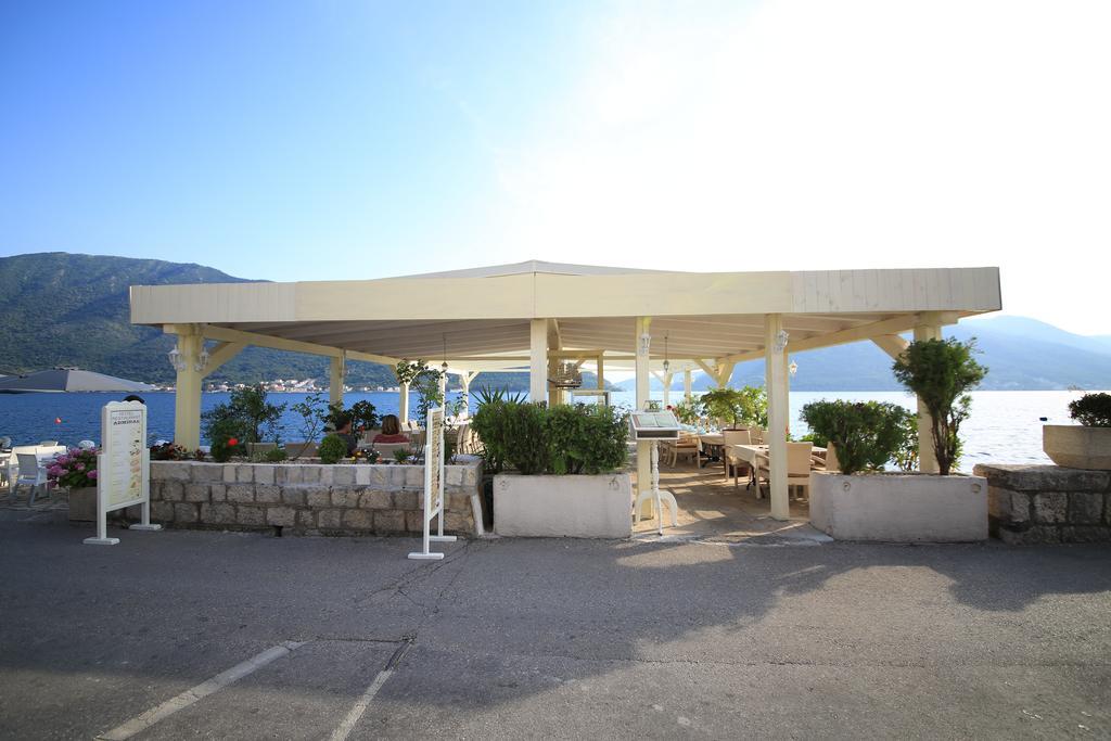 Hotel Admiral Perast Eksteriør bilde